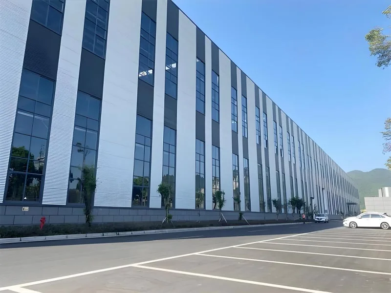 আমাদের সম্পর্কে